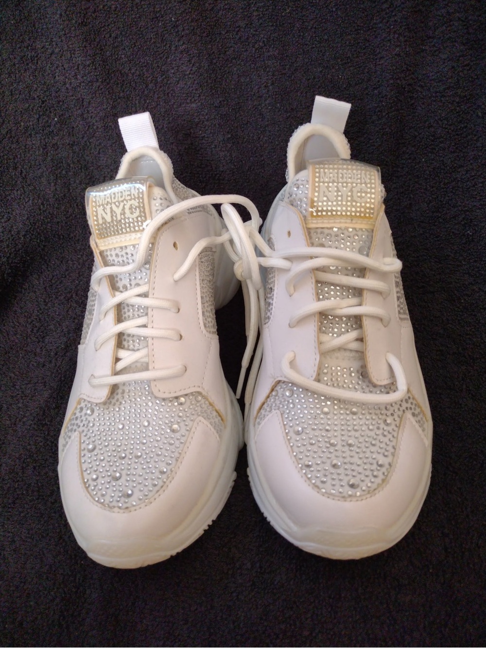 Brand New Steve Madden NYC Rhinestone Athletic Sneakers Sz 8